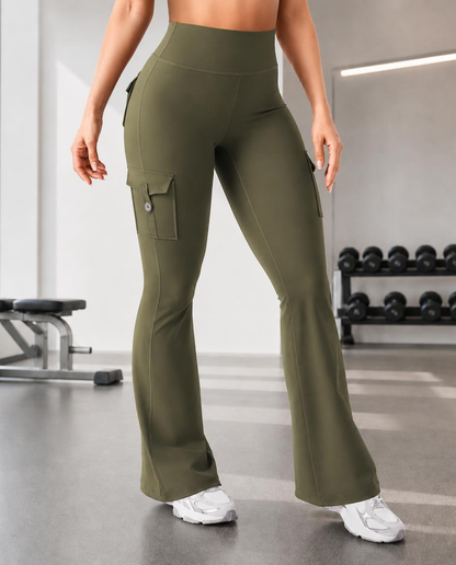 Pantalón acampanado de talle alto con bolsillos